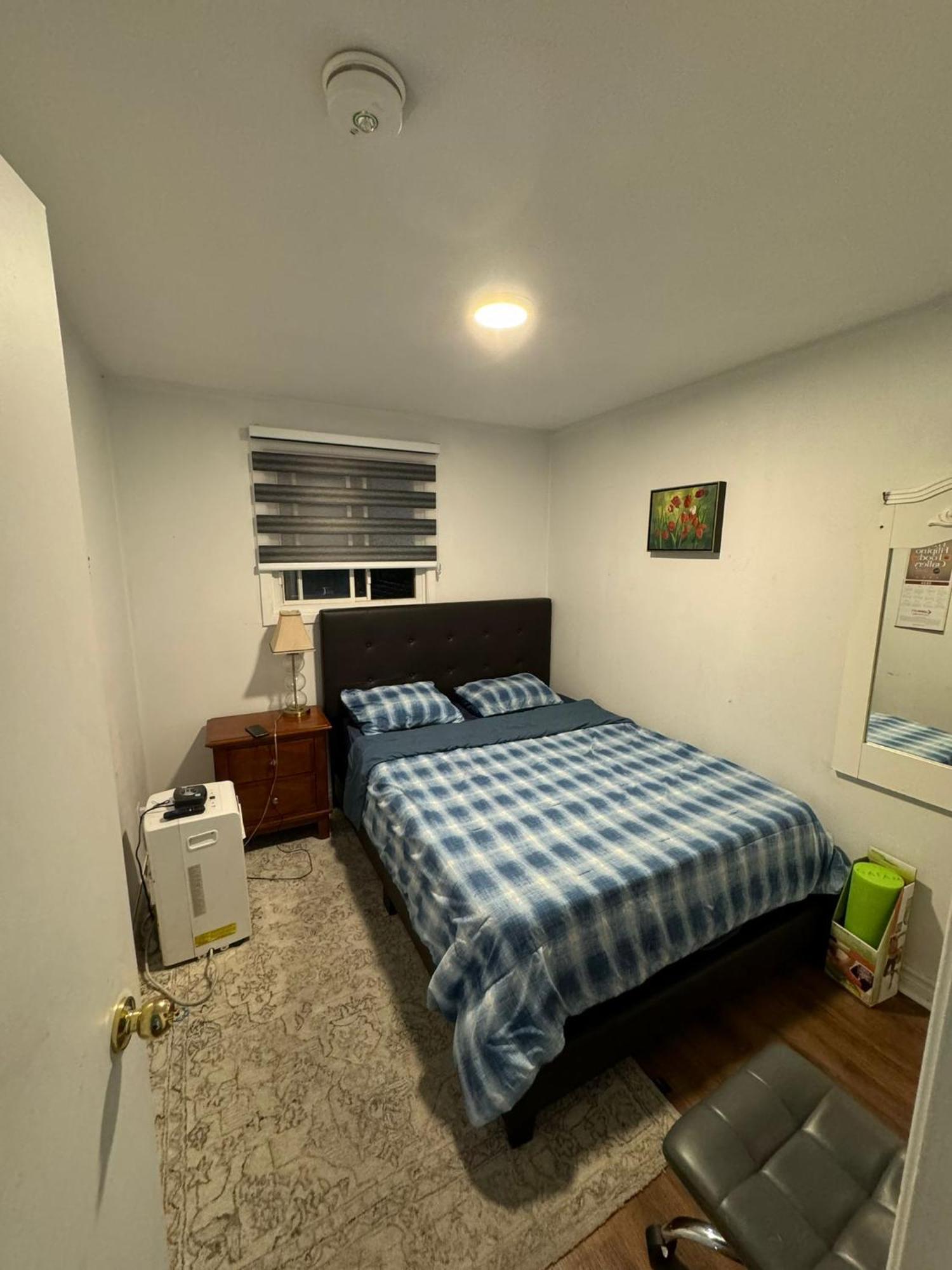 28 Bingham Road Hotel Brampton Bagian luar foto